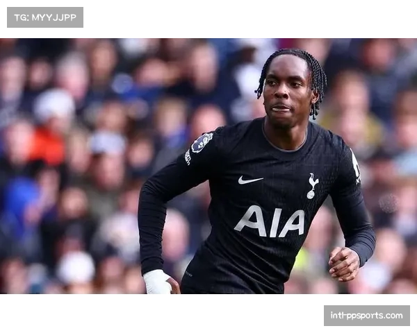 热刺2比1战胜利兹联，积分榜暂升第二